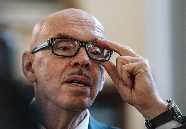 Kanárci v dole, úskoky ministra Oty Klempíře a proč je v Trikoloře po sněmu mrzení